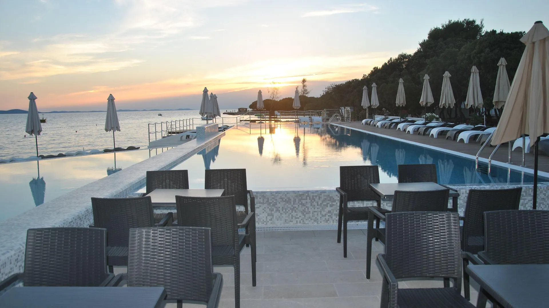 Sunnyside Apartments Resort Petrcane 0*,  Croatia