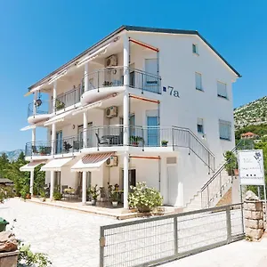 Lavanda Apartament